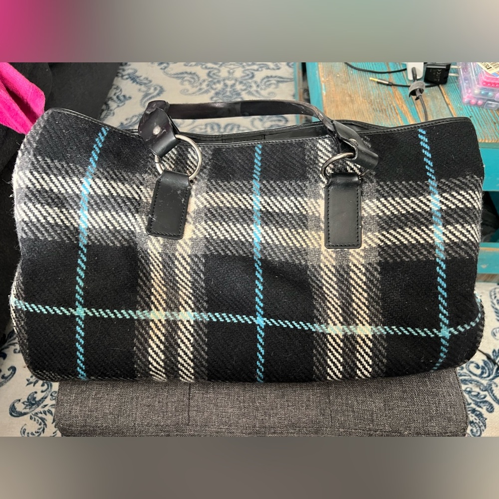 Burberry tote - Picture 10 of 15